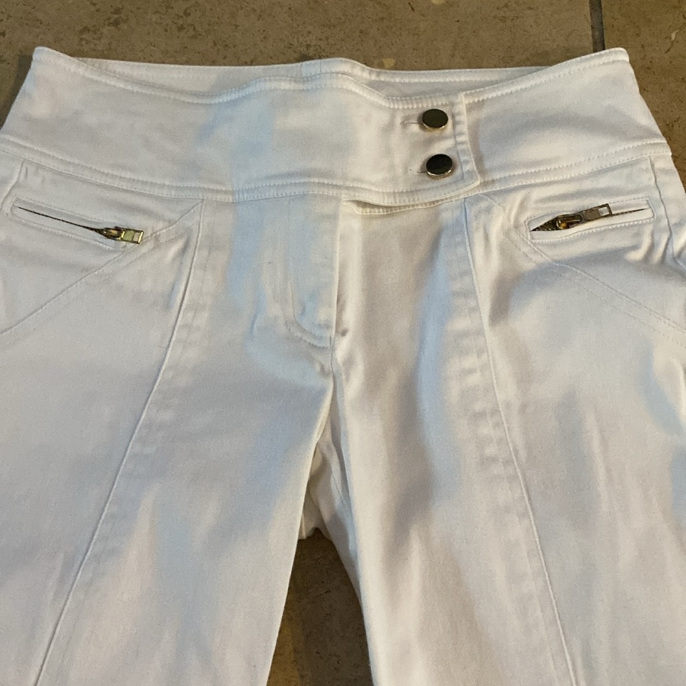Cache White Capri 4r Y2k - image 2